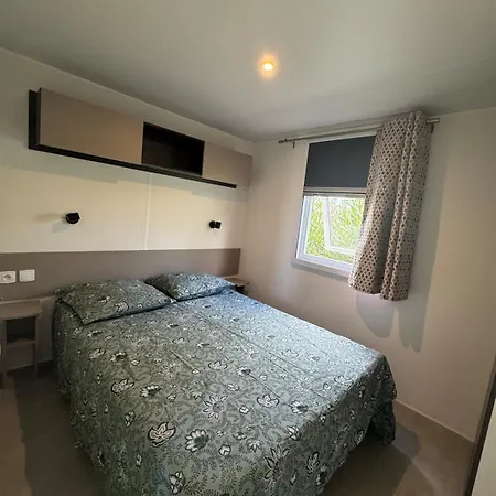184b 6 Personnes Wi-fi 4 Etoiles Des Reves * Пероль